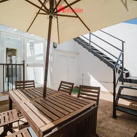 Casa Guirigay