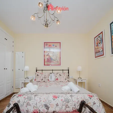 Holiday home Casa Guirigay