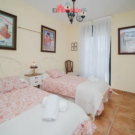 Casa Guirigay